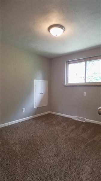 100 Colonial Dr, Irwin, PA 15642 photo 17