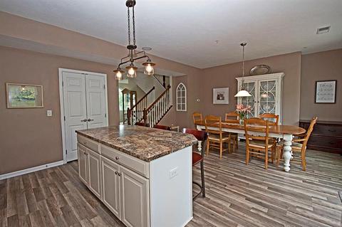 218 Broadstone Dr, Mars, PA 16046 photo 6