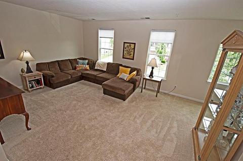 218 Broadstone Dr, Mars, PA 16046 photo 13