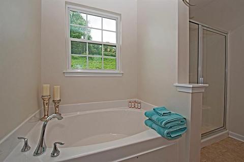 218 Broadstone Dr, Mars, PA 16046 photo 16