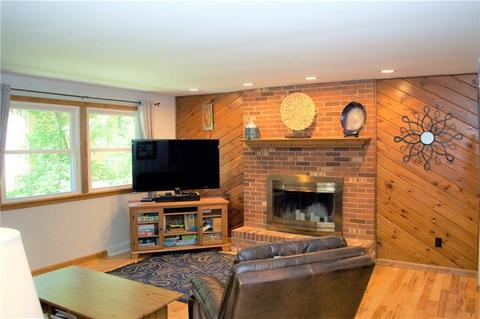 2909 Seneca Ct, Export, PA 15632 photo 6