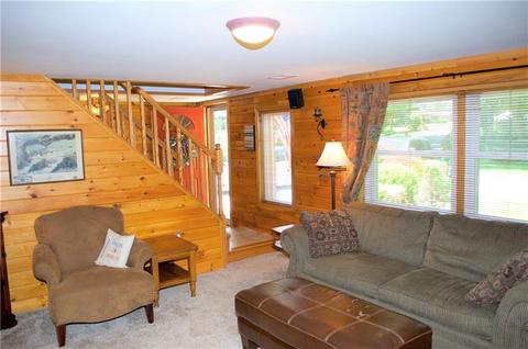 2909 Seneca Ct, Export, PA 15632 photo 4