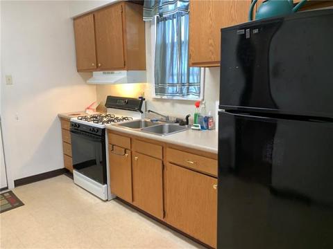 319 Jackson Ave, Vandergrift, PA 15690 photo 7