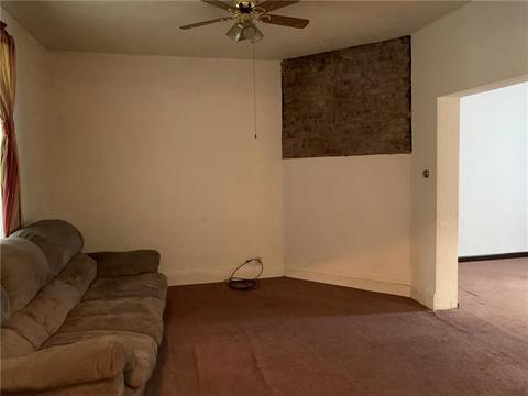 319 Jackson Ave, Vandergrift, PA 15690 photo 4