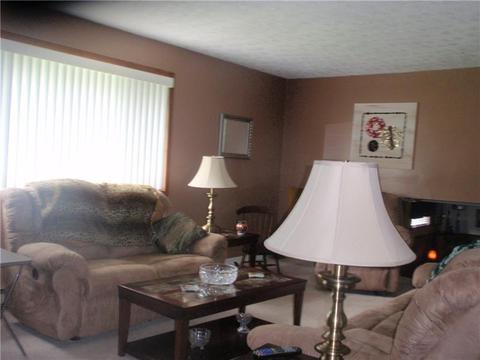 923 Vanderbilt St, Commodore, PA 15729 photo 3