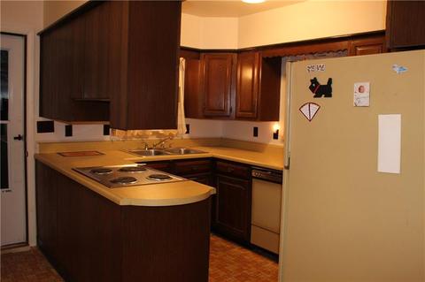 508 E 1st Ave, Derry, PA 15627 photo 9