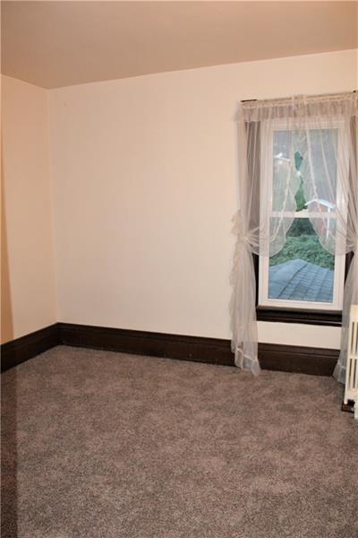 508 E 1st Ave, Derry, PA 15627 photo 12