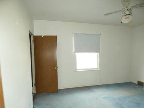 411 Walnut St, Vandergrift, PA 15690 photo 6