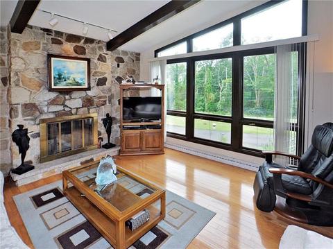 564 Old Jacks Run Rd, Irwin, PA 15642 photo 3