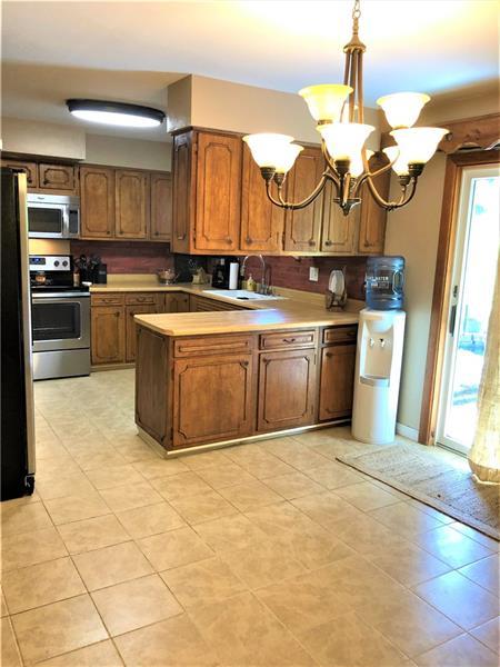383 Lively Rd, Eighty Four, PA 15330 photo 4
