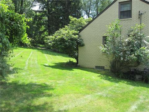 344 Brookside Blvd, Pittsburgh, PA 15241 photo 19