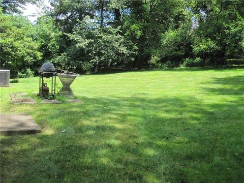 344 Brookside Blvd, Pittsburgh, PA 15241 photo 17