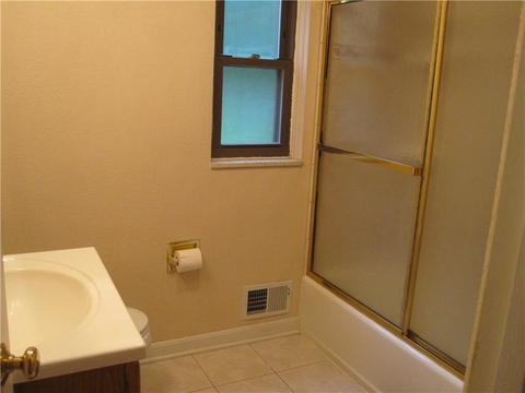 344 Brookside Blvd, Pittsburgh, PA 15241 photo 8