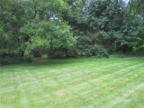 344 Brookside Blvd, Pittsburgh, PA 15241 photo 4