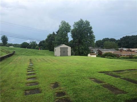 149 Eileen Dr, Brentwood, PA 15227 photo 4
