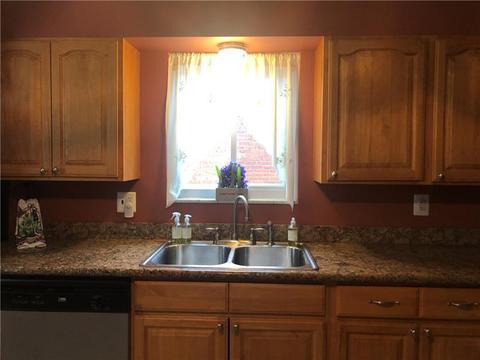 149 Eileen Dr, Brentwood, PA 15227 photo 6