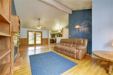 19 Concord, Irwin, PA 15642 photo 4