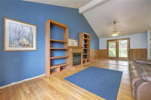 19 Concord, Irwin, PA 15642 photo 5
