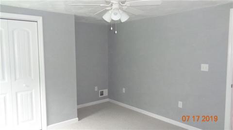 419 E 2nd St, Derry, PA 15627 photo 16