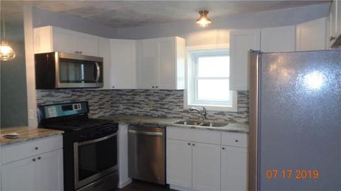 419 E 2nd St, Derry, PA 15627 photo 4