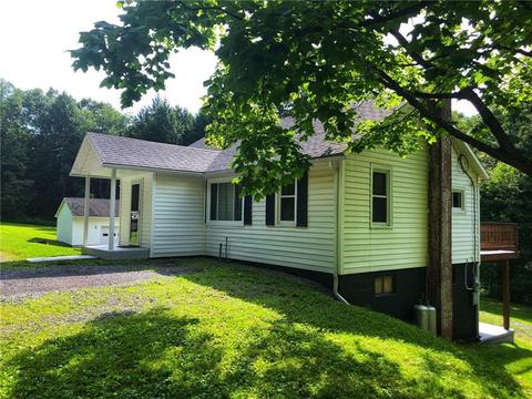 1416 Shawna Rd, Cherry Tree, PA 15724 photo 2