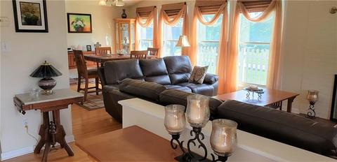 2 Donna Dr, Irwin, PA 15642 photo 3