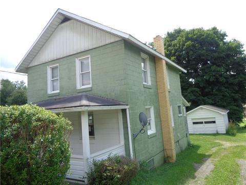 22 Herriman St, Commodore, PA 15729 photo 4