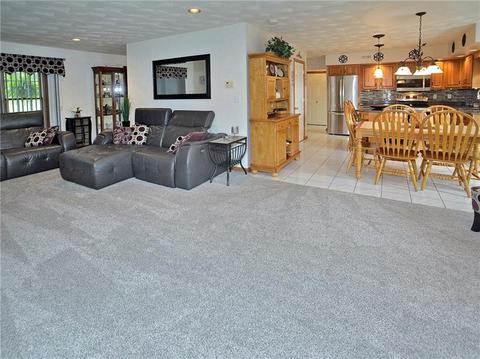 204 Frank Ct, Irwin, PA 15642 photo 7
