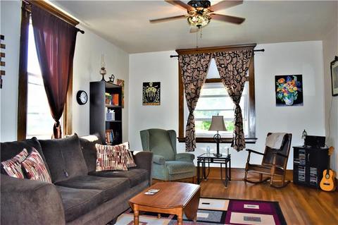 516 8th St, Irwin, PA 15642 photo 6