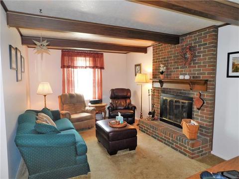 143 Windsor Dr, Irwin, PA 15642 photo 10