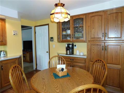 143 Windsor Dr, Irwin, PA 15642 photo 8