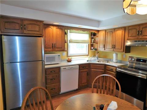 143 Windsor Dr, Irwin, PA 15642 photo 9