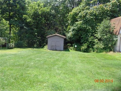 113 Oregon, Vandergrift, PA 15690 photo 2