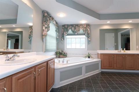 116 Pine Nut Dr, Nottingham, PA 15330 photo 14