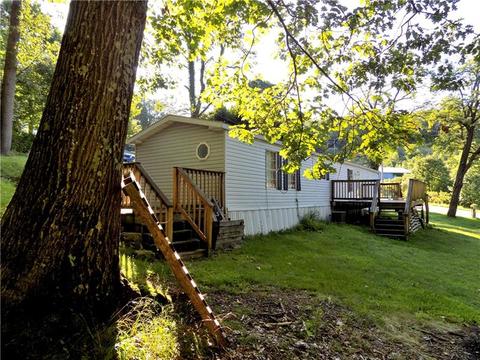 555 Maple Summit Rd, Mill Run, PA 15464 photo 4