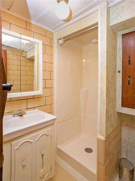 2757 Roselyn Dr, Export, PA 15632 photo 13