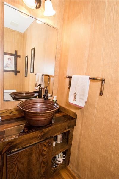 92 Azzo Rd, Eighty Four, PA 15330 photo 10