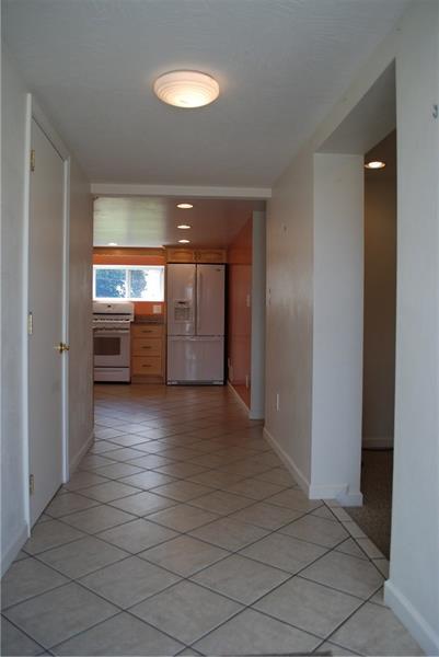 2037 Paintertown Rd, Irwin, PA 15642 photo 3