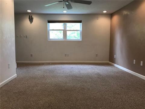 2037 Paintertown Rd, Irwin, PA 15642 photo 10