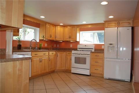 2037 Paintertown Rd, Irwin, PA 15642 photo 5