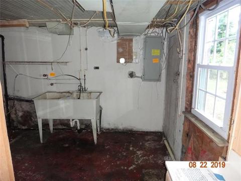 11 School Pl, New Eagle, PA 15067 photo 15