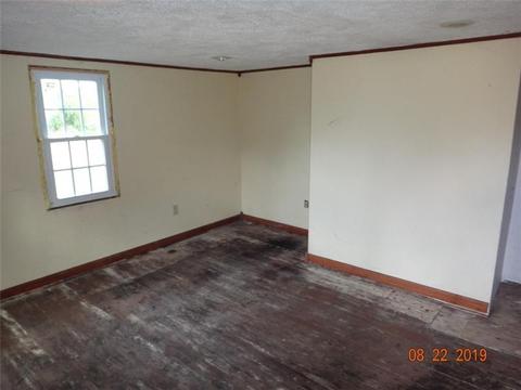 11 School Pl, New Eagle, PA 15067 photo 8