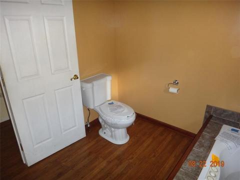 11 School Pl, New Eagle, PA 15067 photo 9
