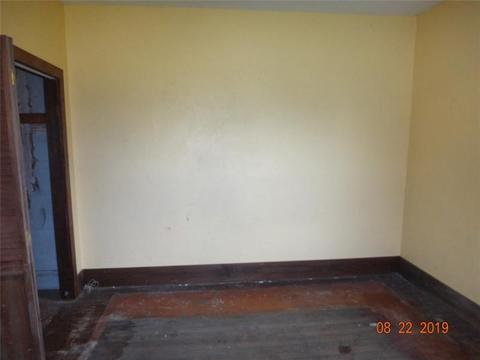 11 School Pl, New Eagle, PA 15067 photo 7