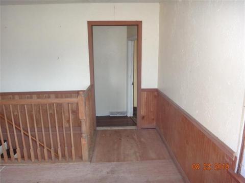 11 School Pl, New Eagle, PA 15067 photo 6