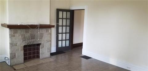 190 Ormsby Ave, Mount Oliver, PA 15210 photo 8