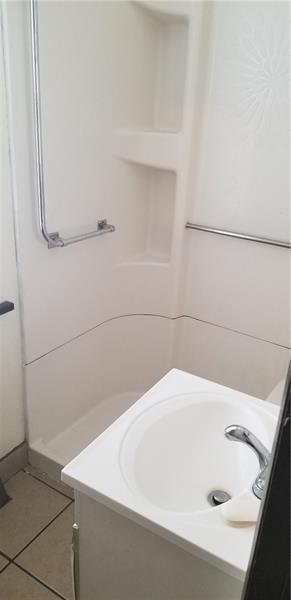 190 Ormsby Ave, Mount Oliver, PA 15210 photo 14