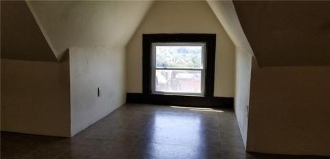 190 Ormsby Ave, Mount Oliver, PA 15210 photo 10