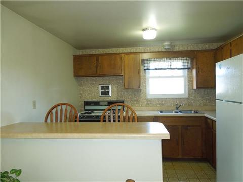 116 Eastern Dr, Lower Burrell, PA 15068 photo 4
