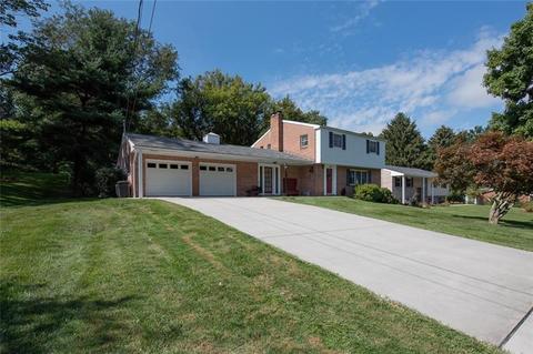 5805 Torrance Dr, Export, PA 15632 photo 2